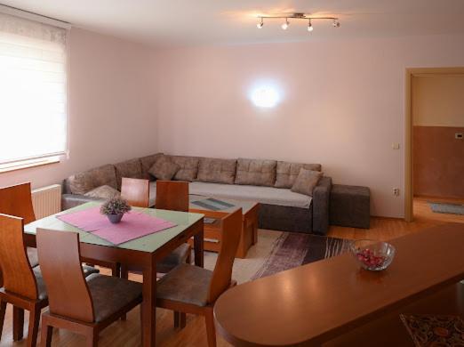 Mb Apartments Jagodina Kültér fotó
